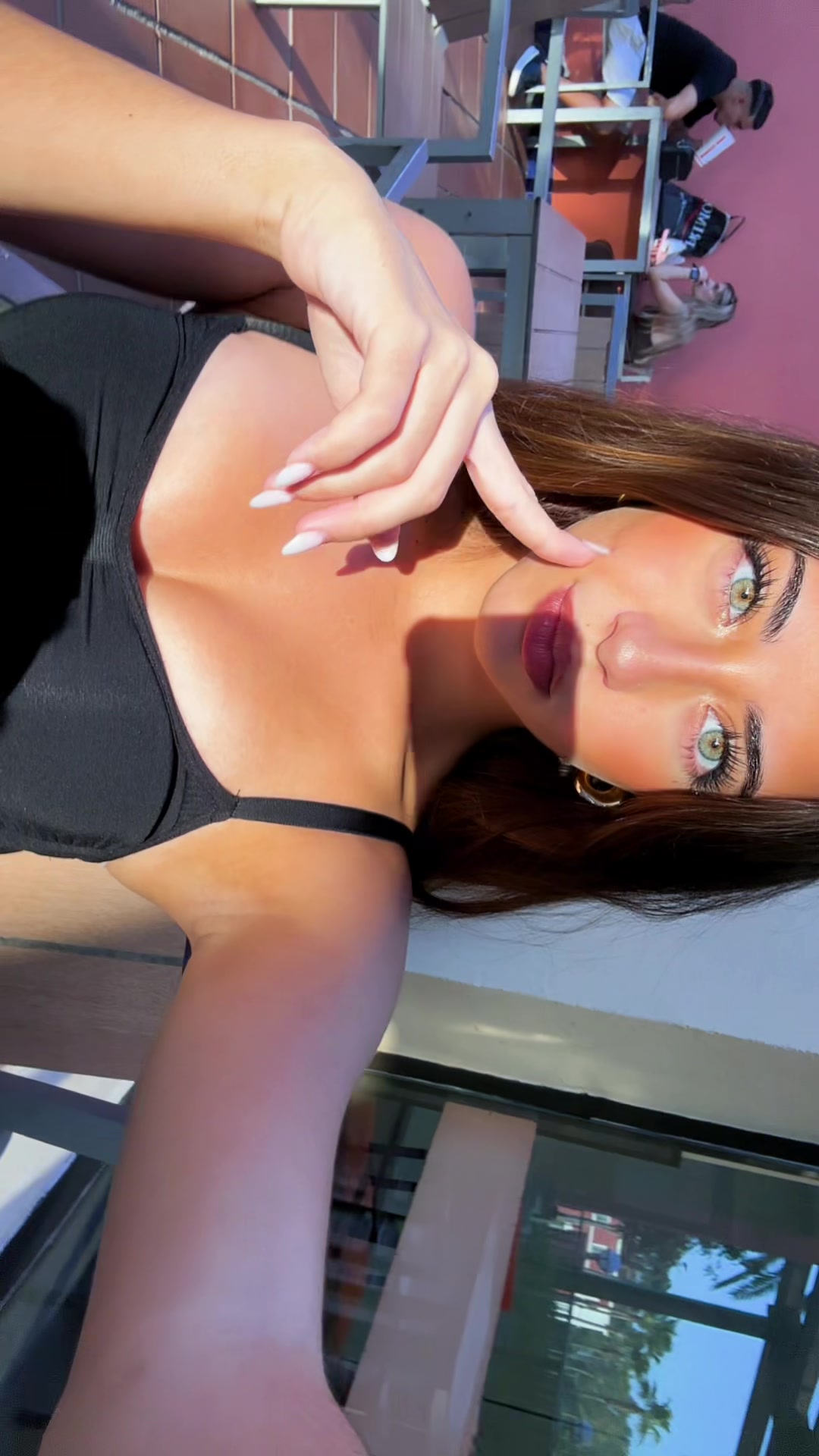 @irisgomezzzz