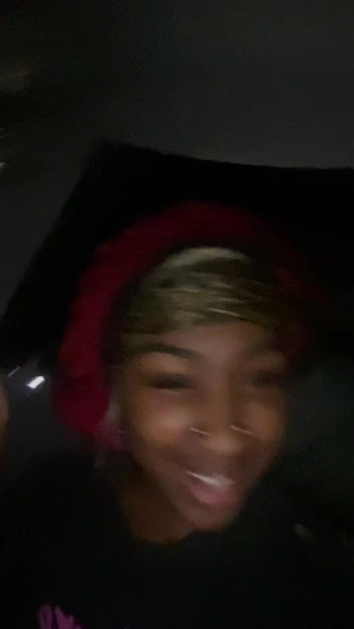 @Laybackforme😼