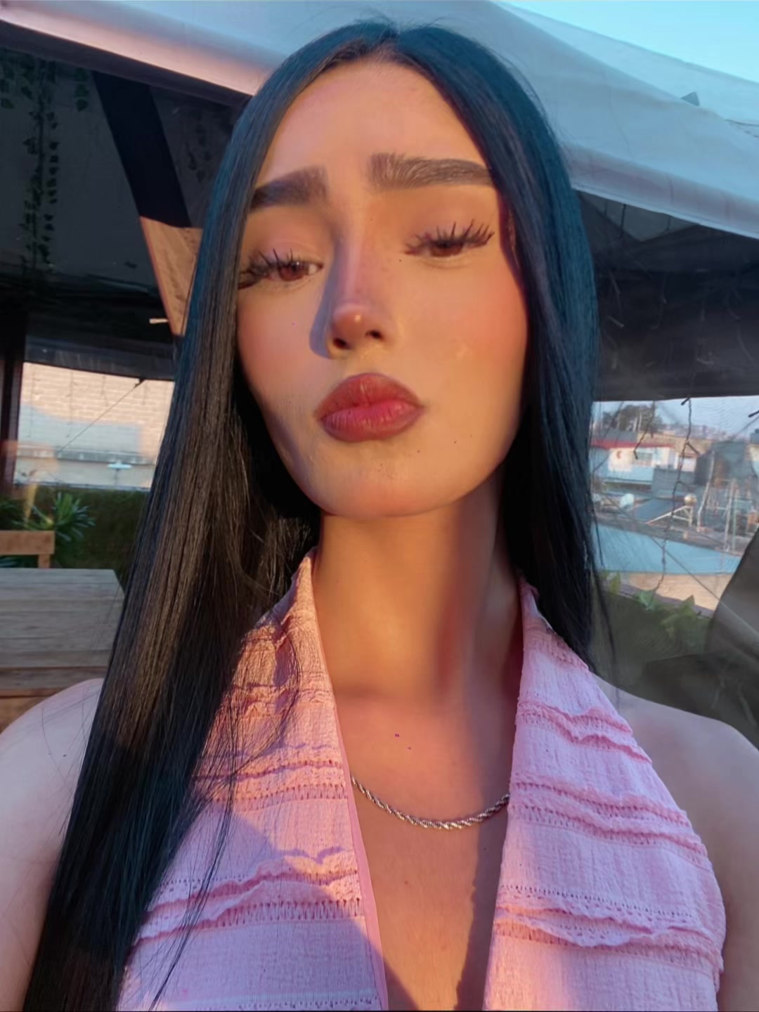 @nicoleerz