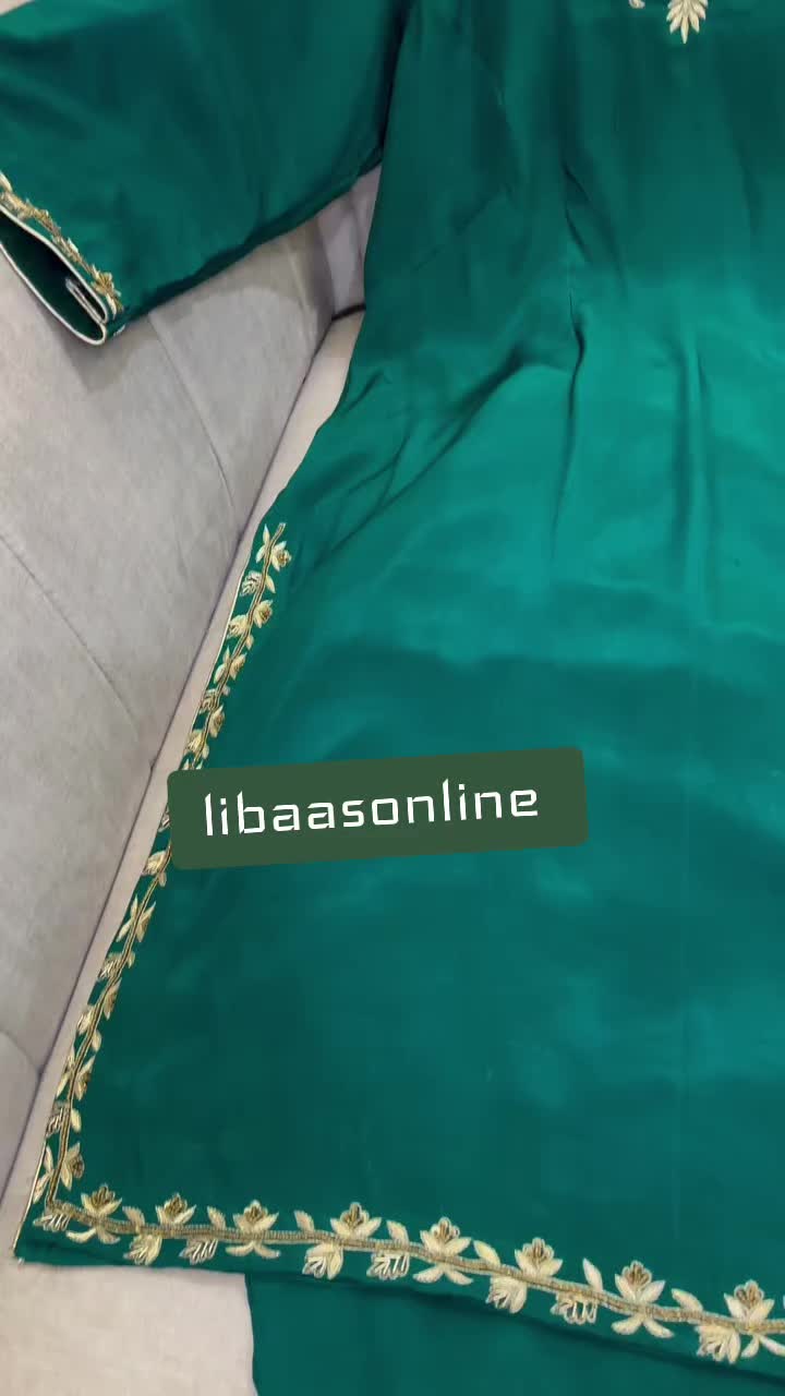 @ਲਿਬਾਸ by ਕੌਰ