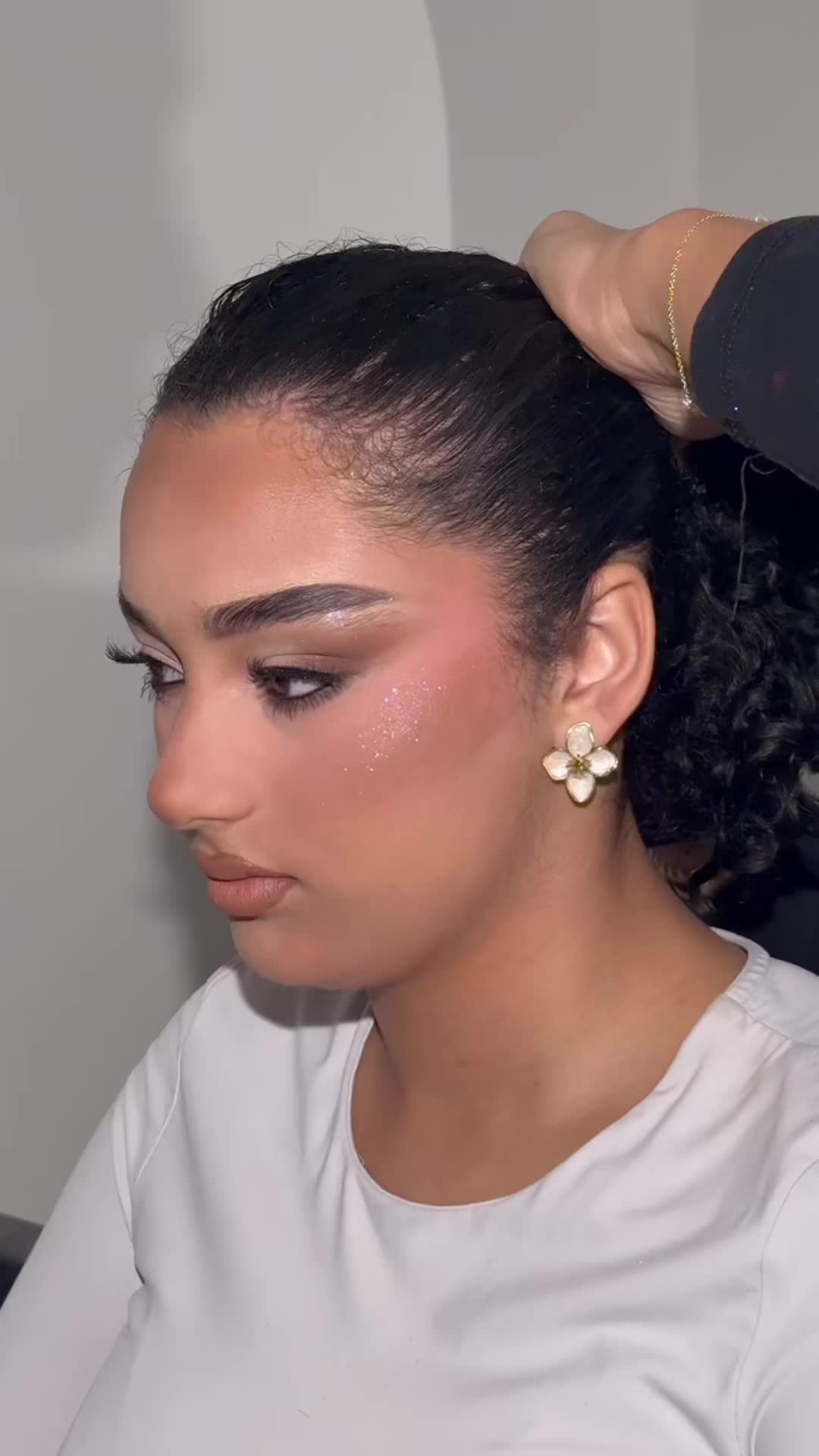 @Amina