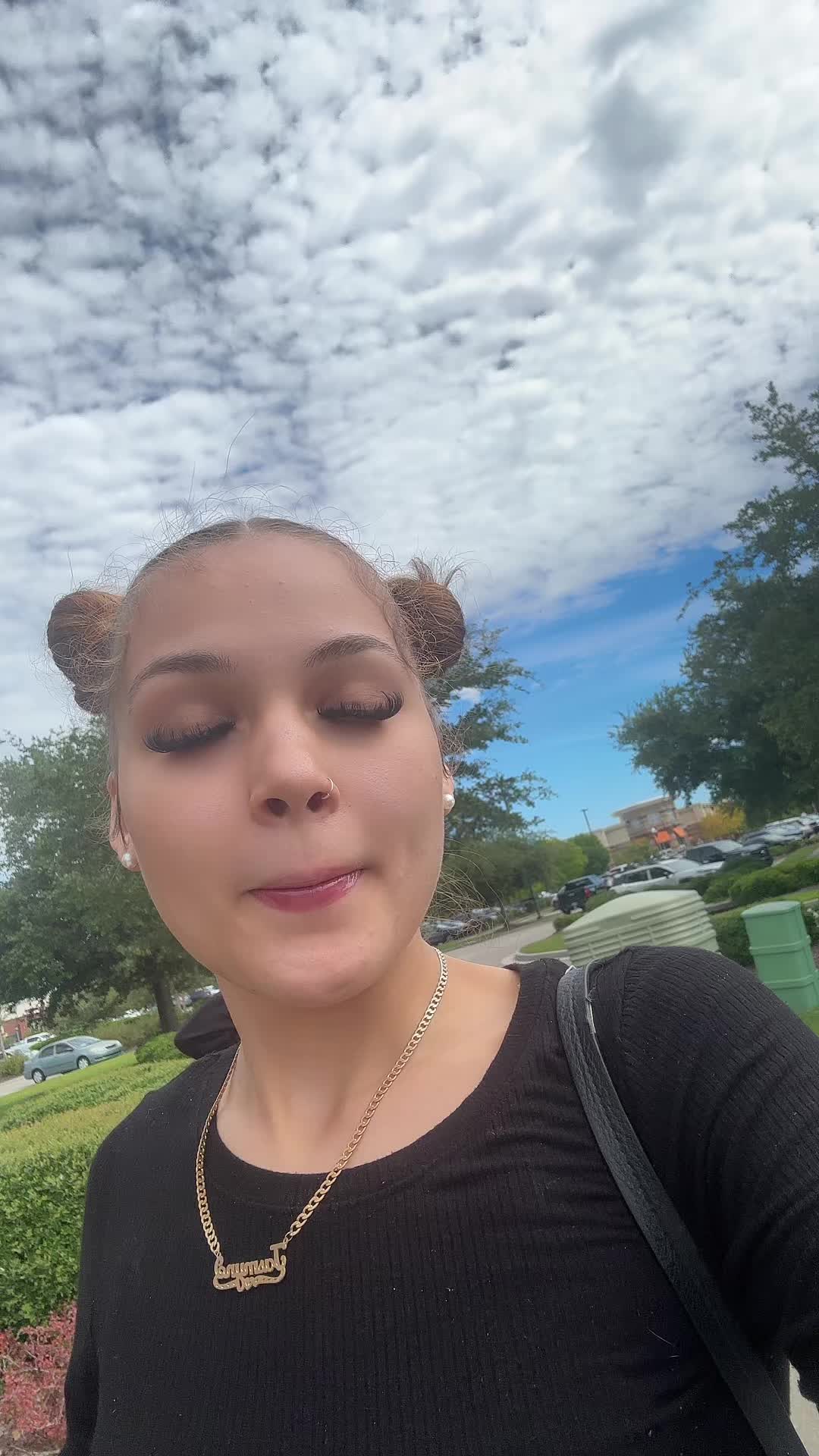 @ladyhitta4828040