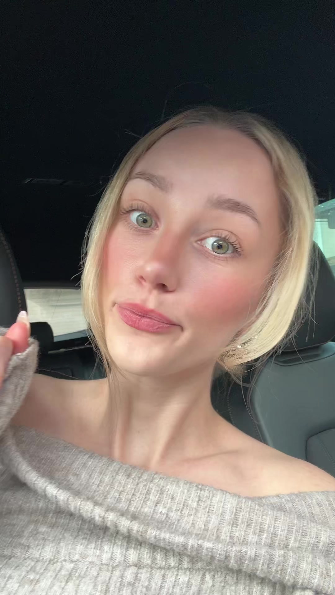 @Bella🧸
