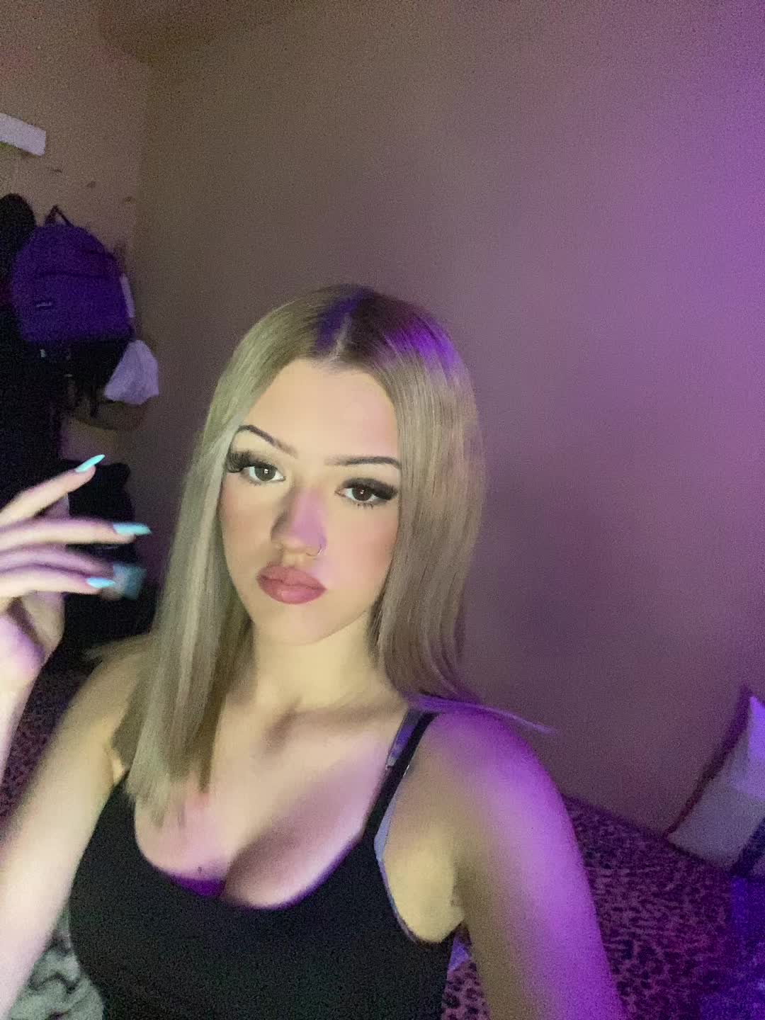 @𝒫