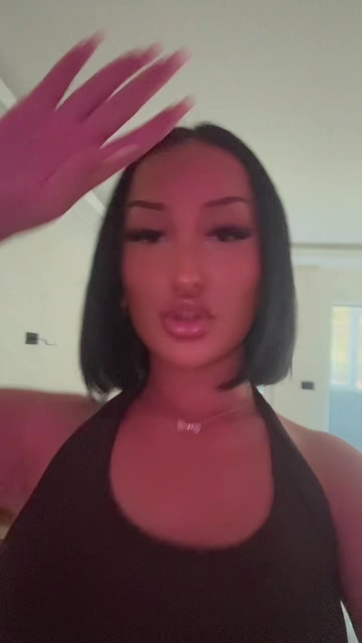 @nela