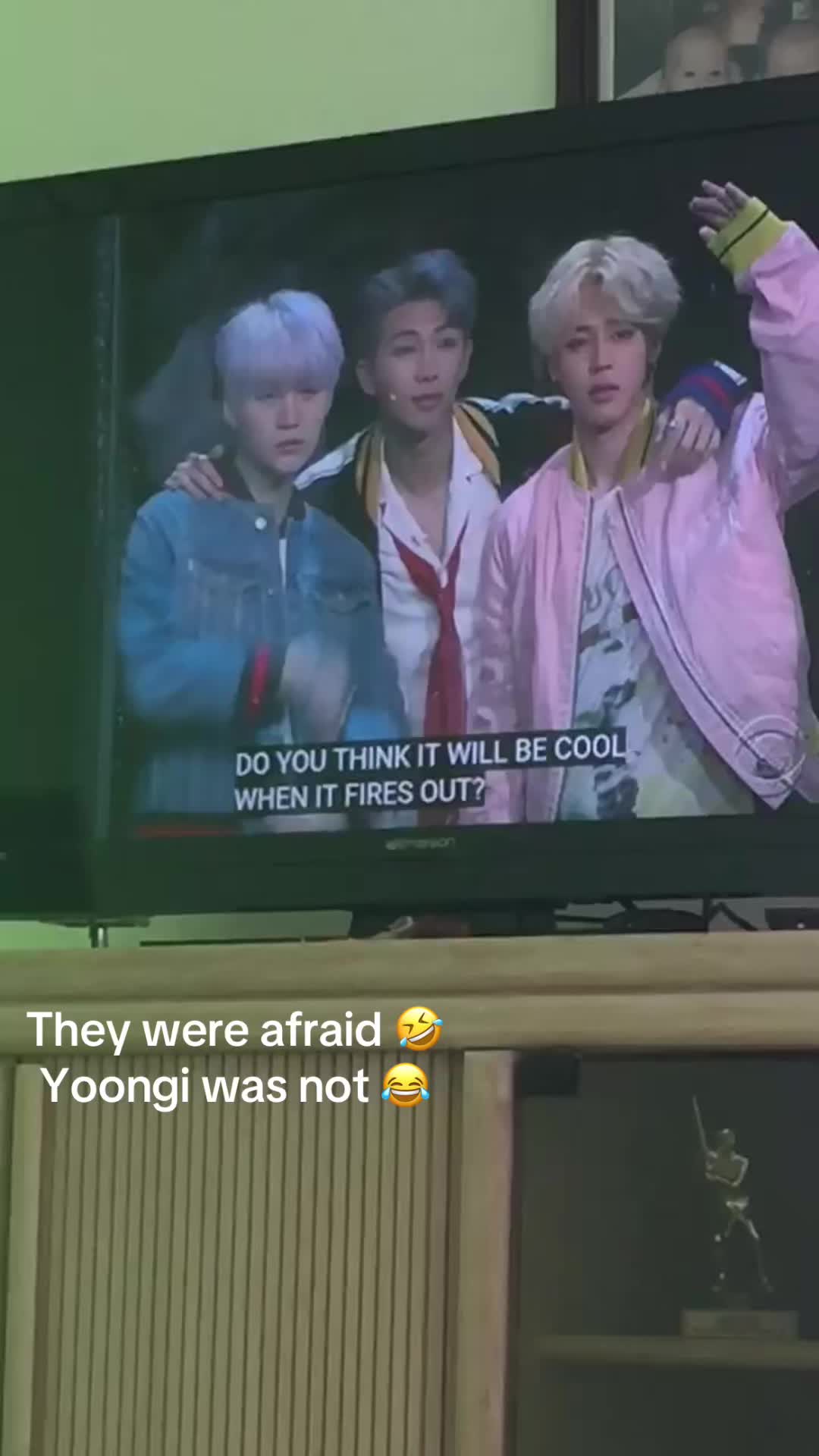 @SanK✨💜luvs✨💜BTS & ELVIS ⚡️🕺