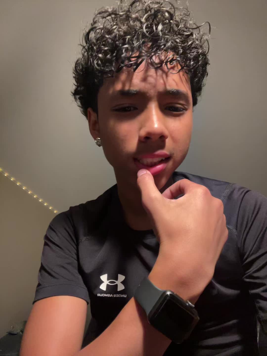 @…