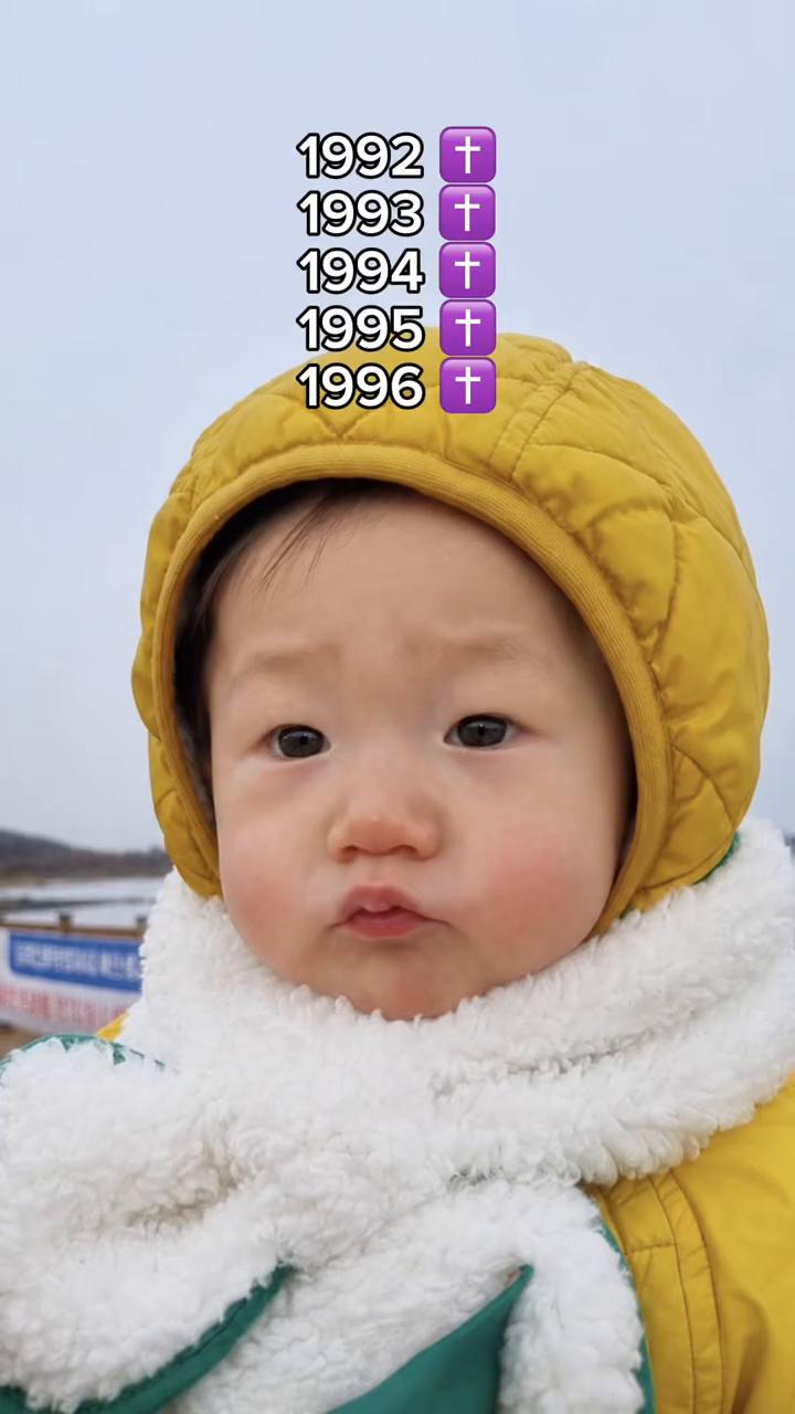@๐๐พ๐ผ๐ต๐ฒ๐ถ