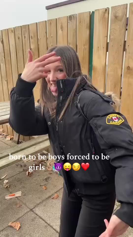 @Lolaa.honey.lacey.darcy.mia