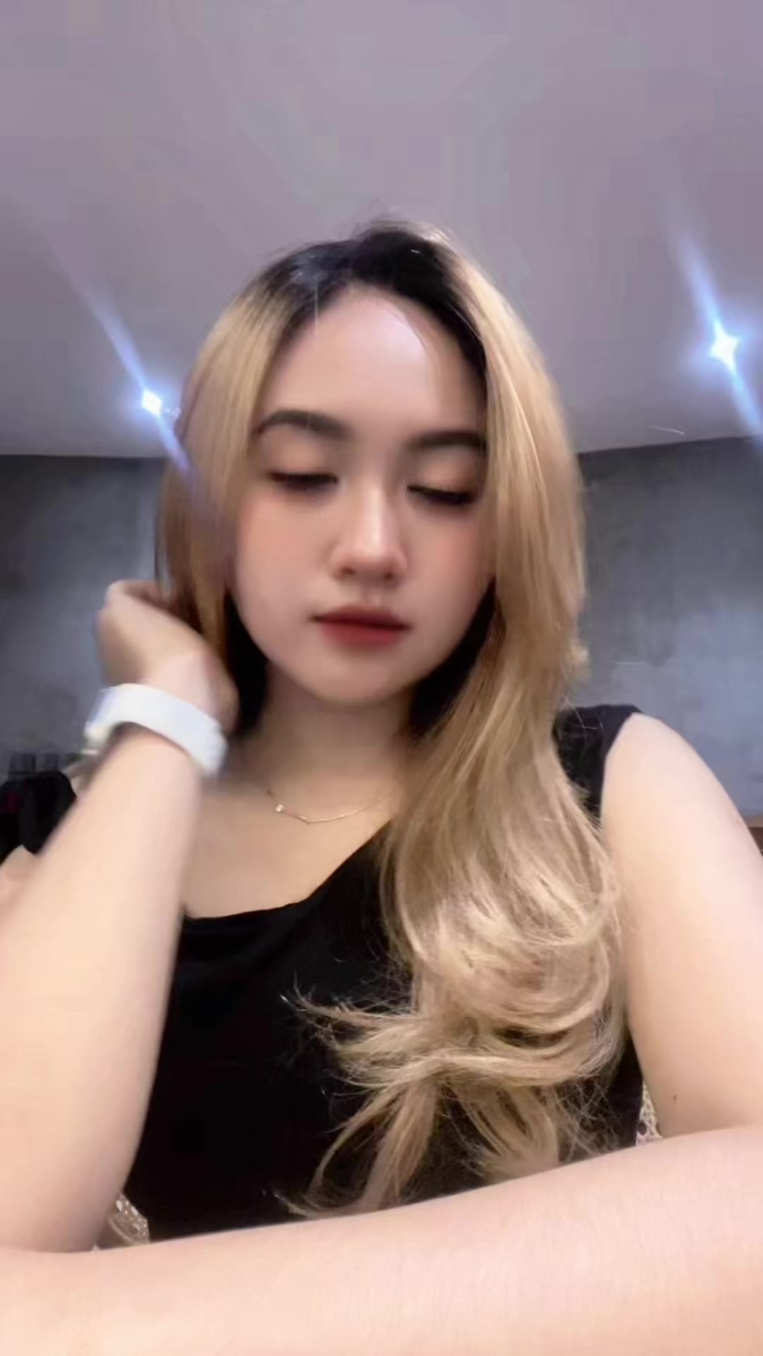 @:emelynandh