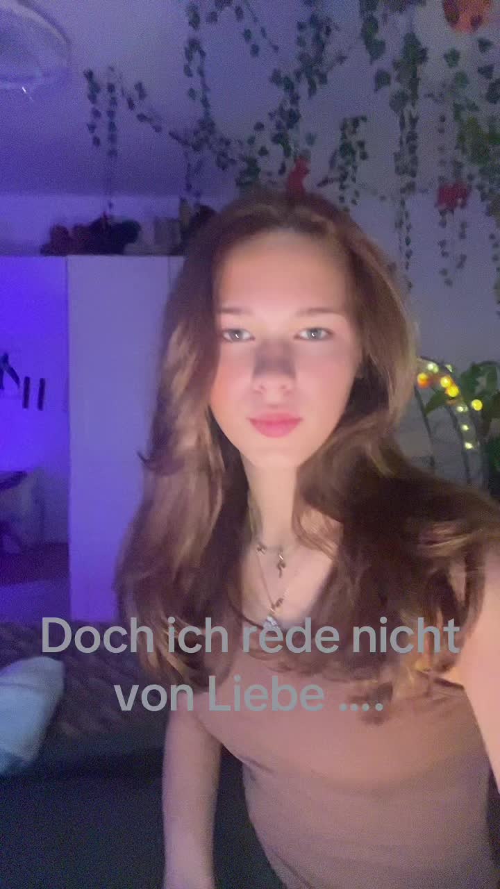 @€lla_🪼