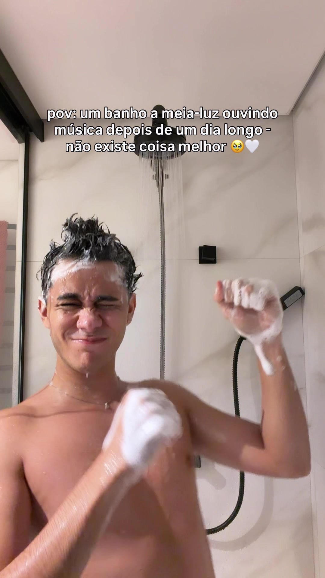 @LEURISCLEIA / ACERVO