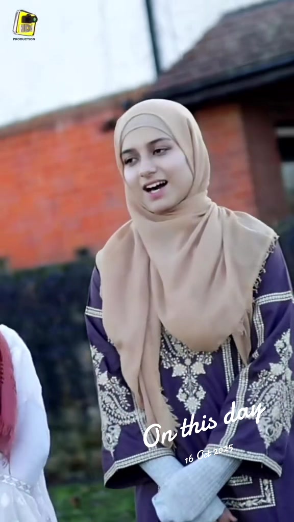 @waniya_sisters