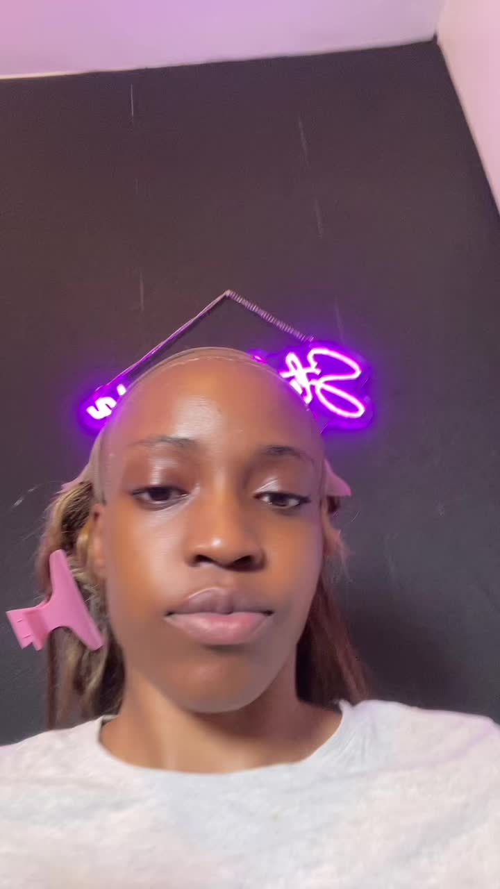 @Therealtay