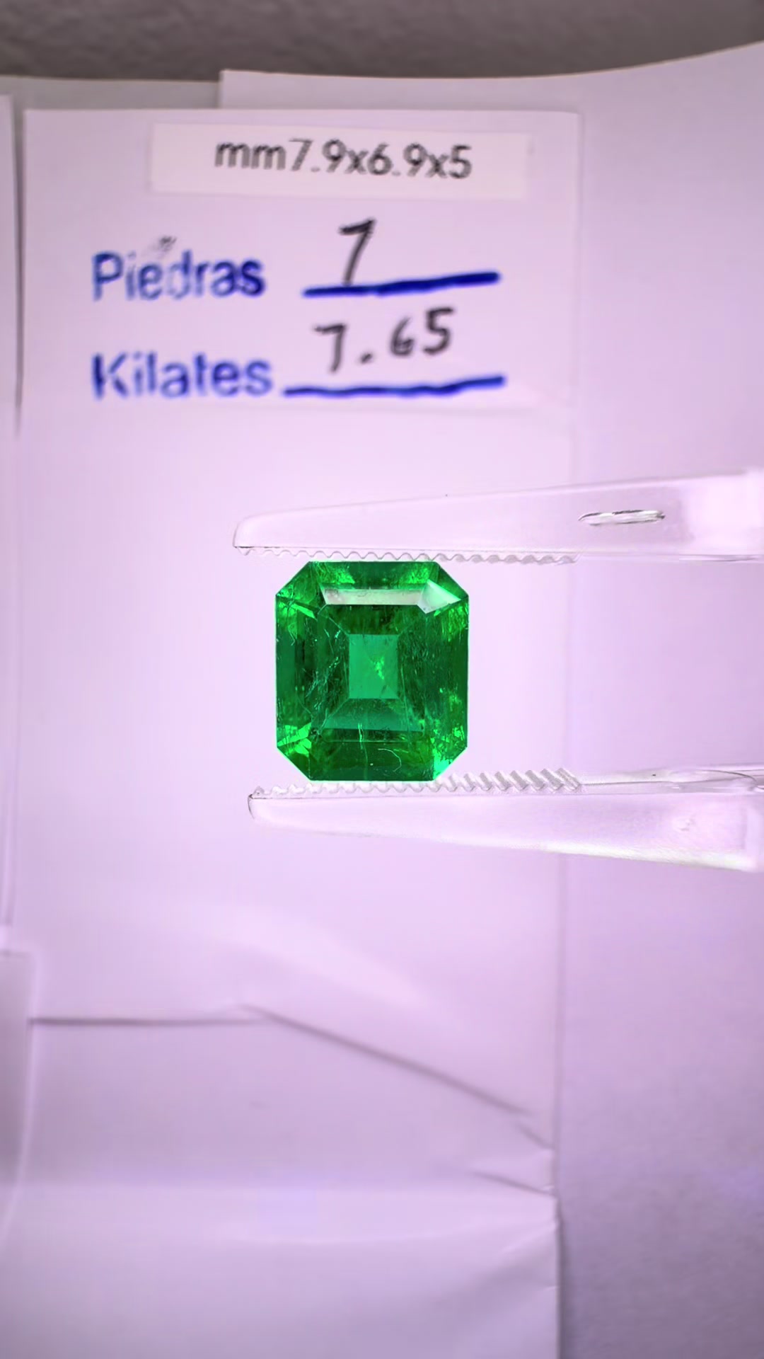 @JR Colombian Emerald