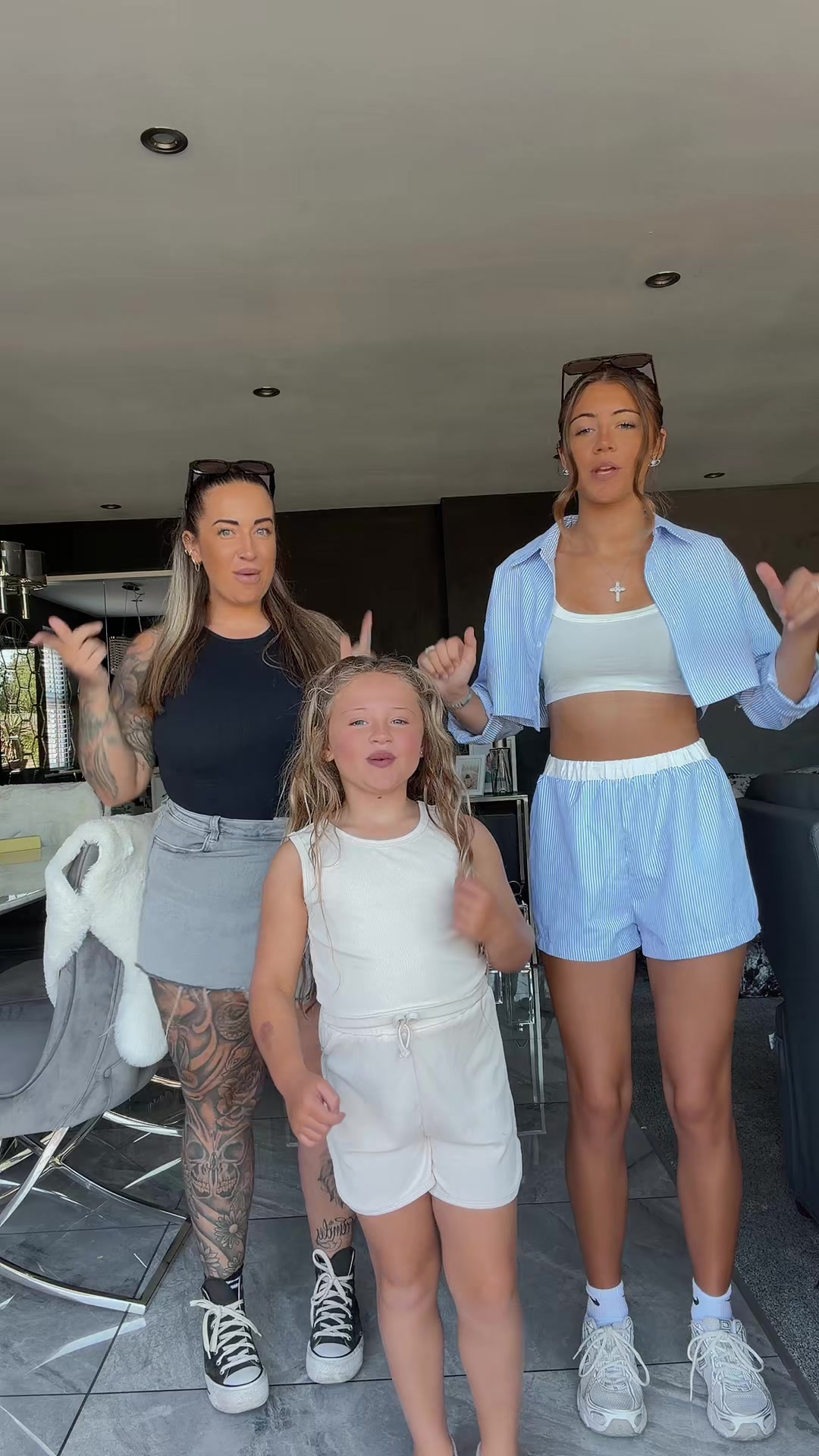 @Rosie Dev & Frankie Jay