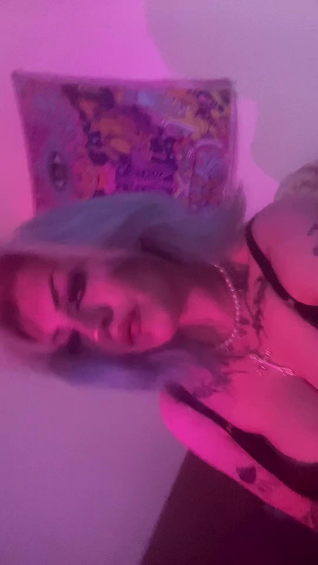 @Ellie_xox
