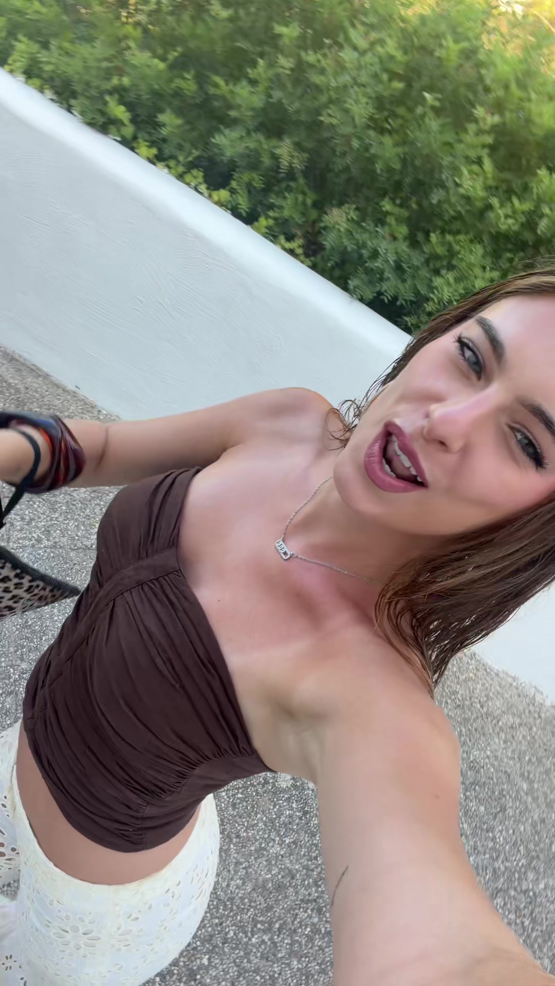 @lu