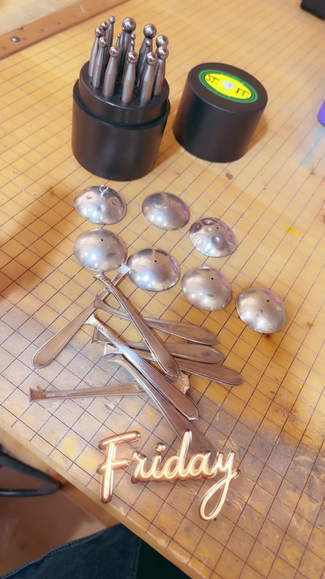 @Lottie-Da DESIGNS