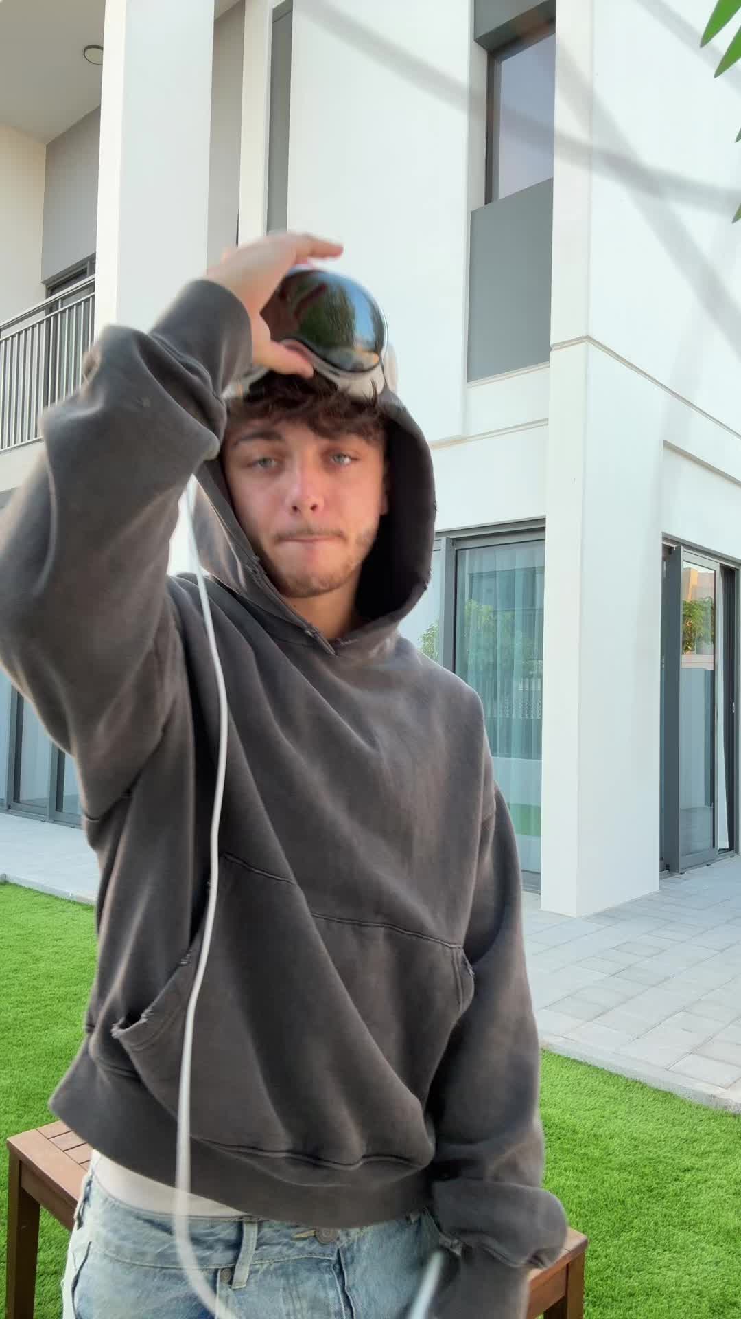 @Leny Falgoux