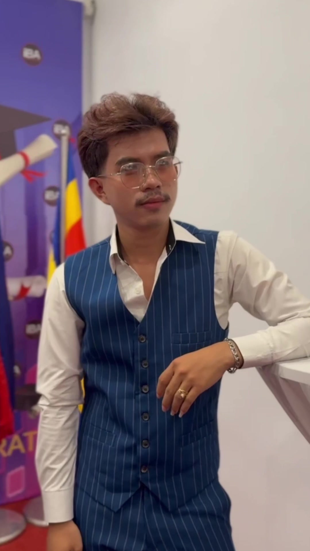 @អាទ្រី💇🏼♂️🧍🏻♂️❤️🩹