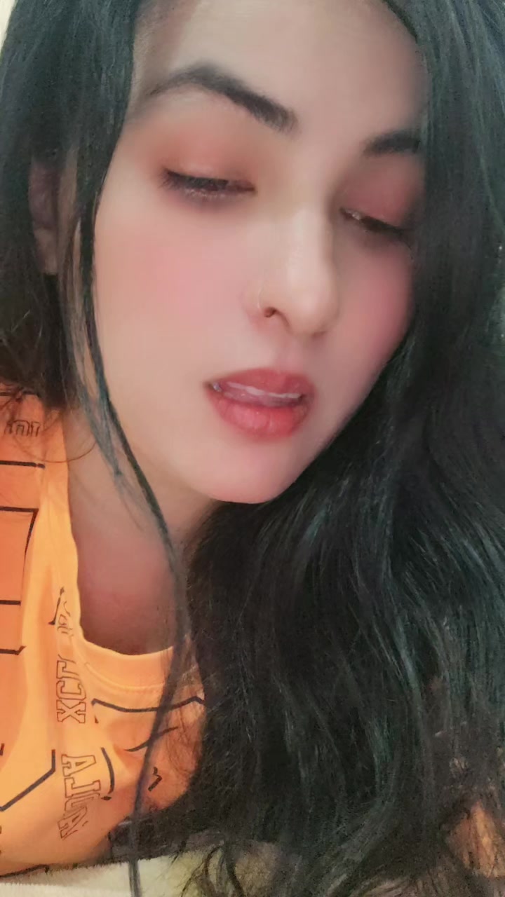 @꧁༺✿ S A D G I R L✿༻꧂