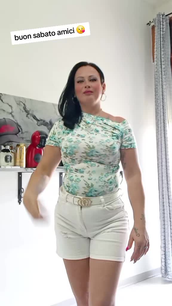 @ladeadelledee