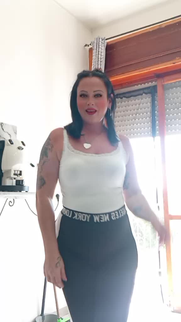 @ladeadelledee