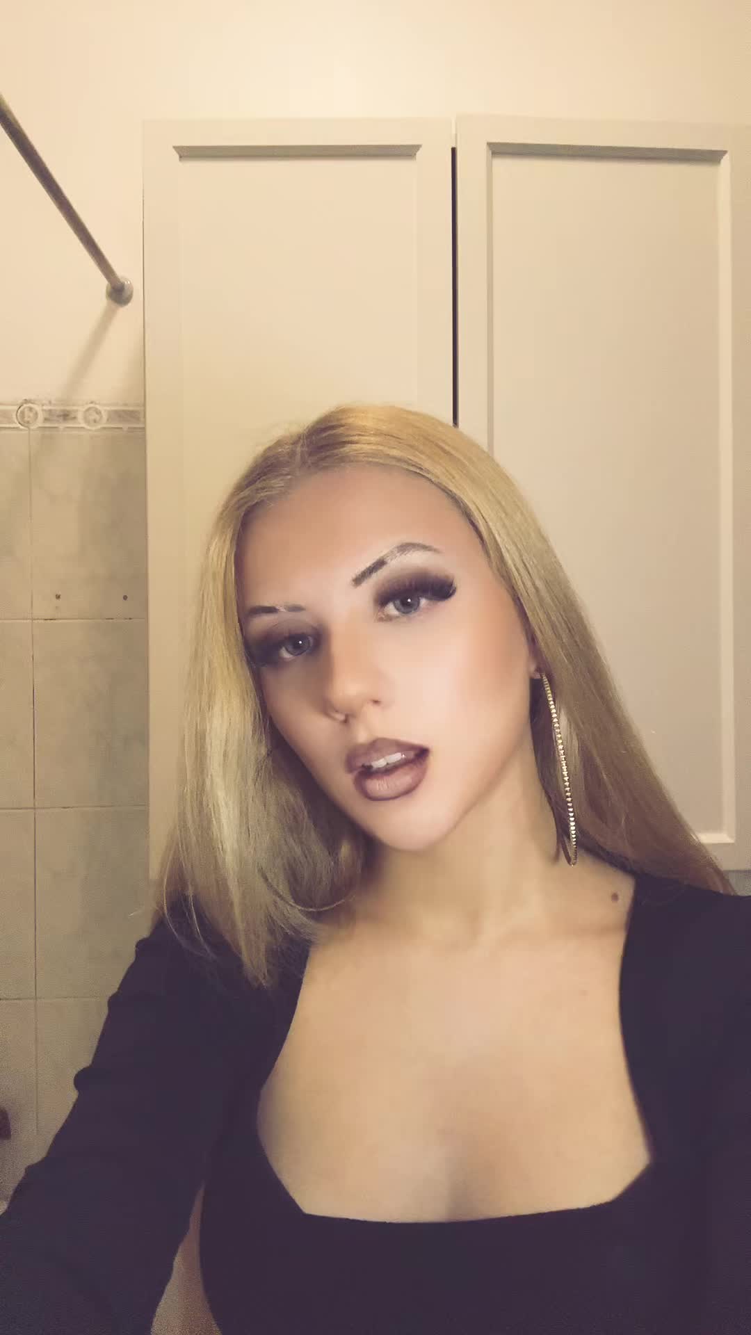 @Sofia🦋