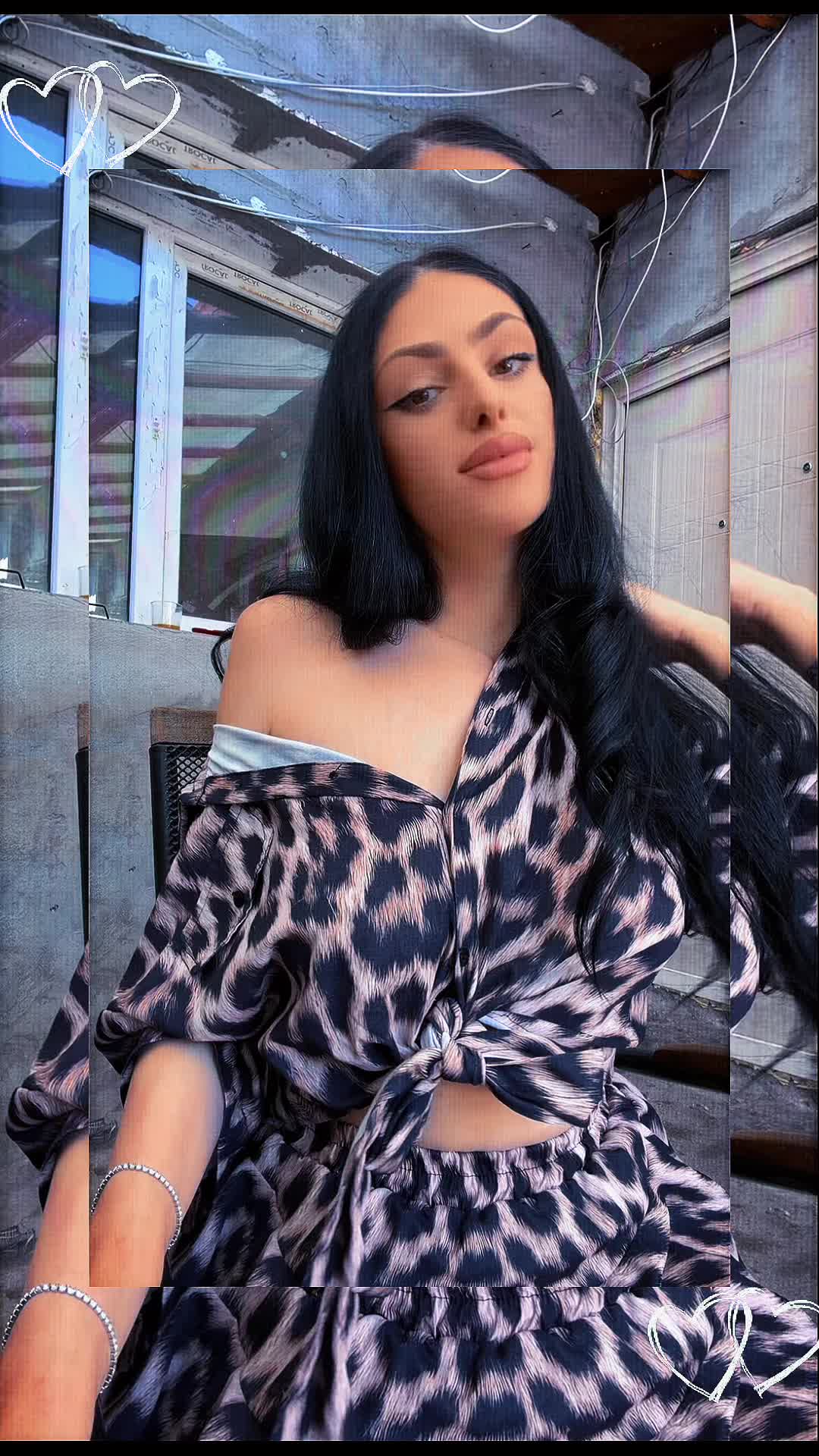 @Gabriella N. Gbr