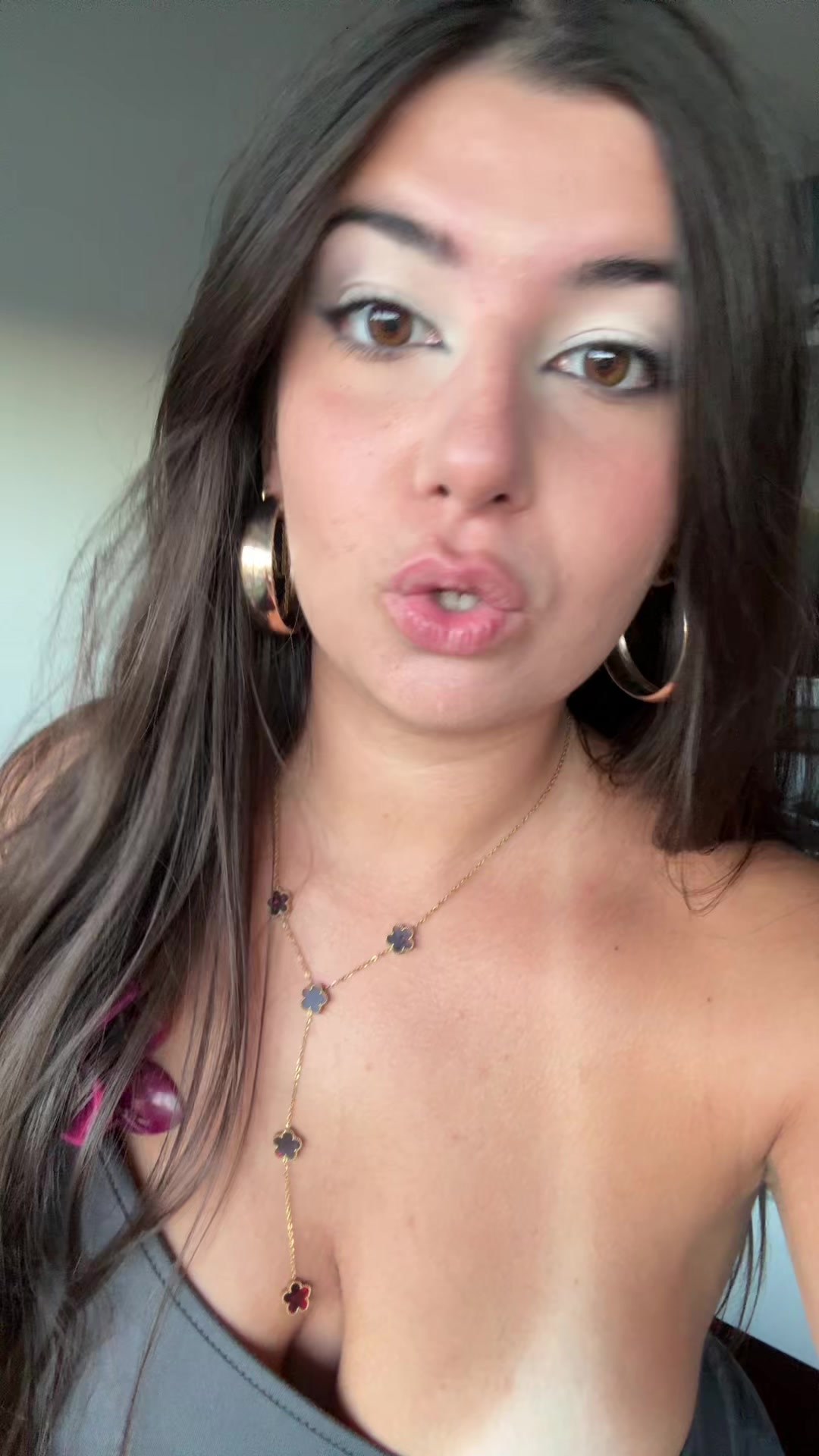 @..