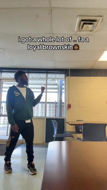 @Mr. Menaxe 🕴🏾