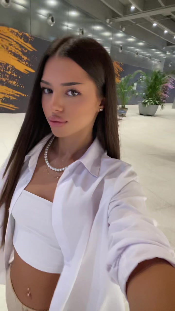 @𝒞𝓇𝒾𝓈𝓉𝒾𝓃𝒶🐆