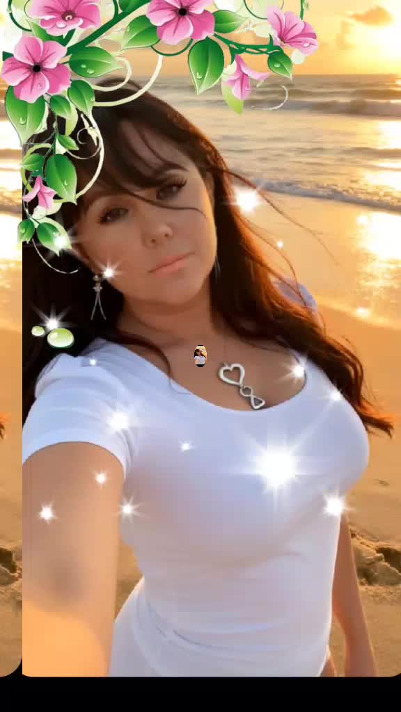 @🦋 Angie 🦋
