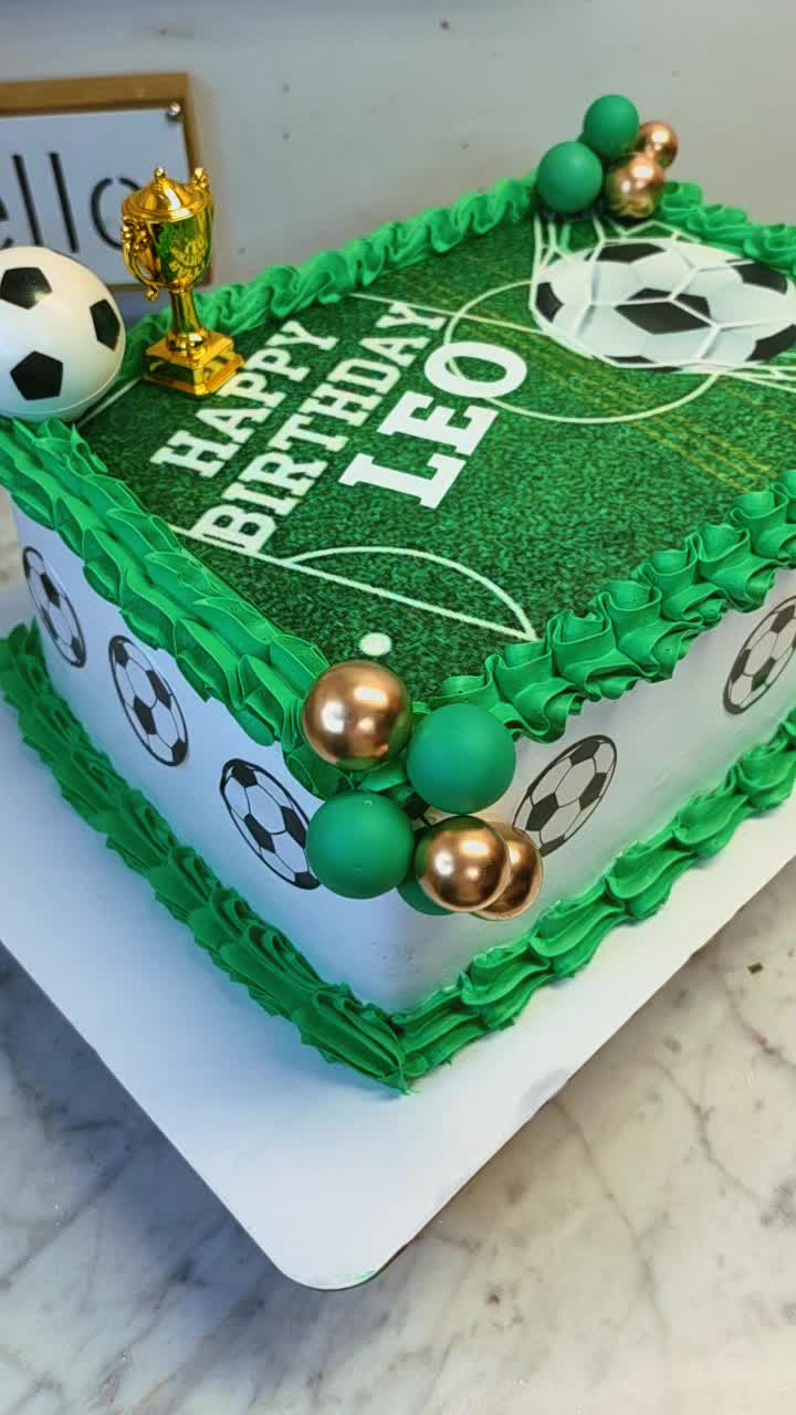 @AmazingCakesByYessy