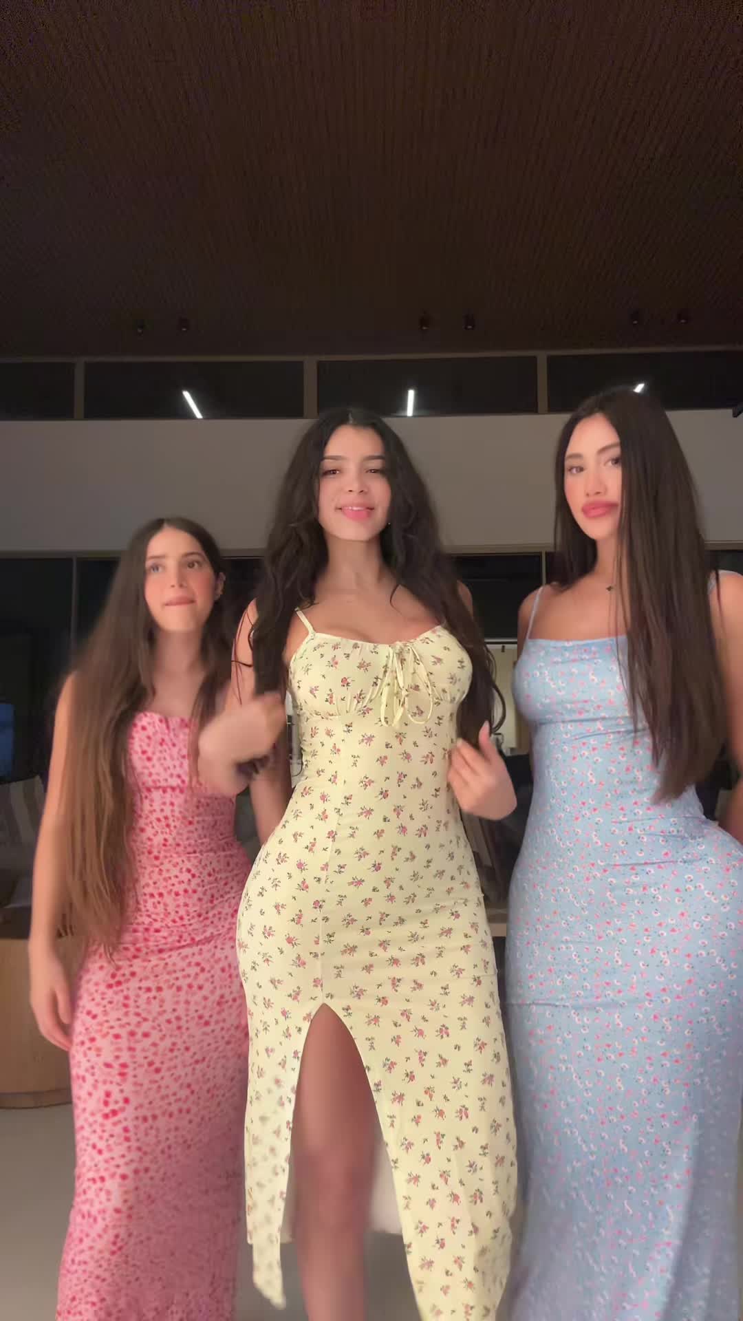 @mariana🇨🇴🇷🇴🇭🇺