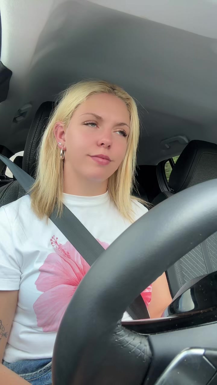 @Juju✨🌺