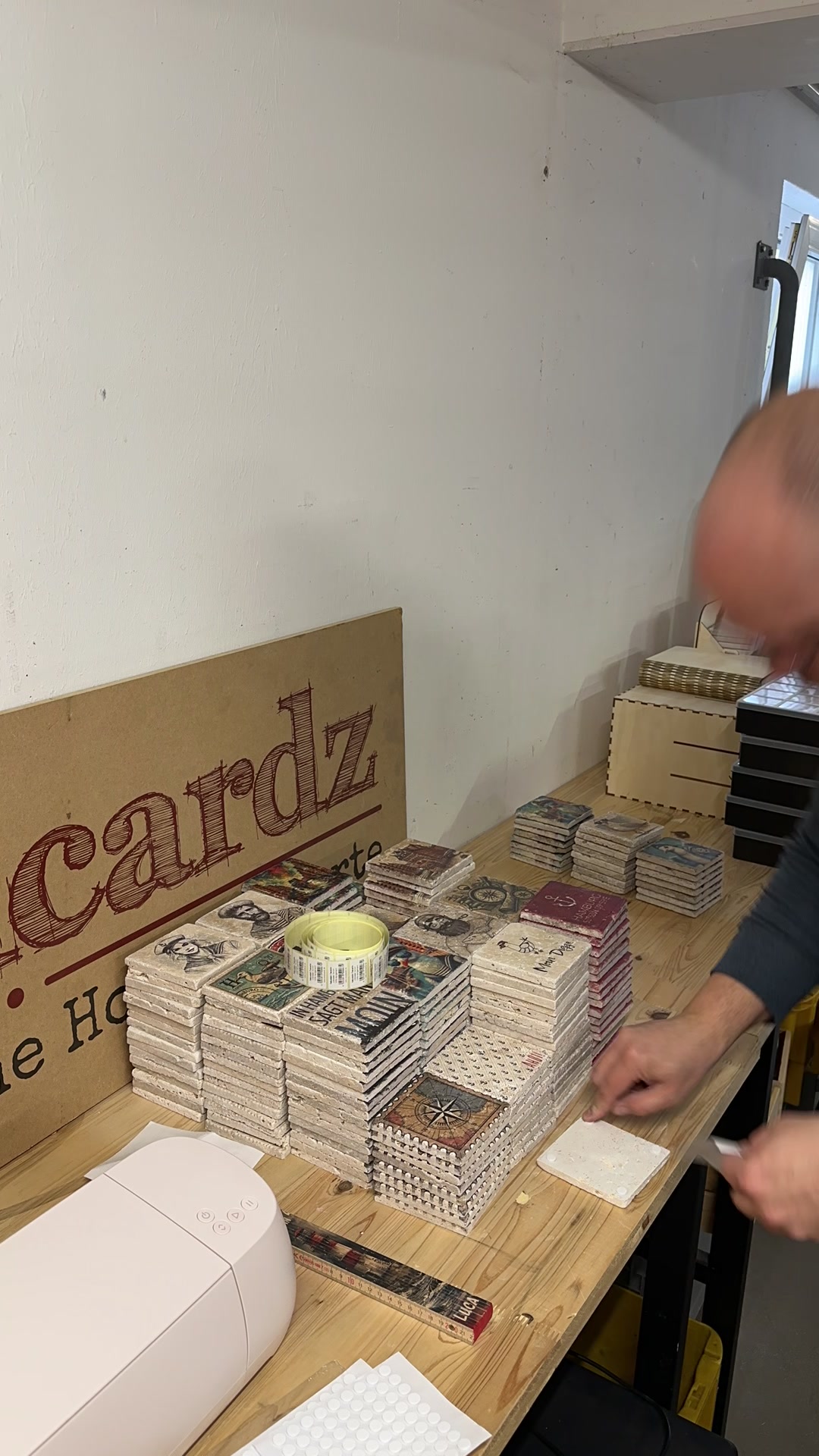 @Woodcardz