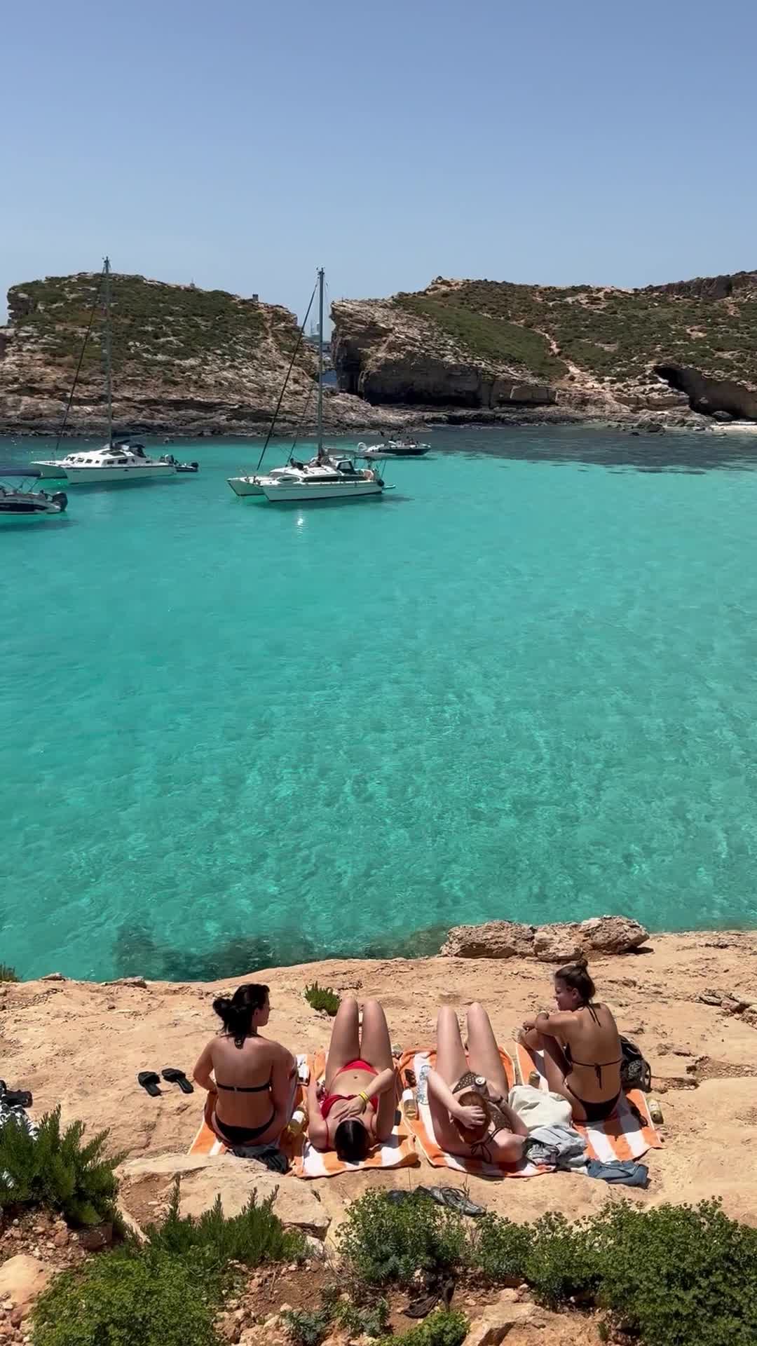 @tina_loves_to_travel