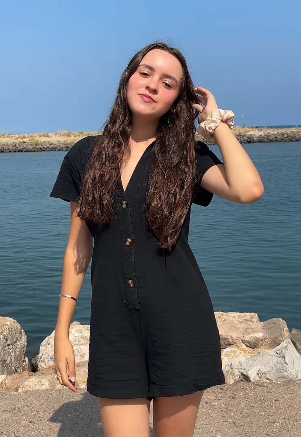 @αηαιs
