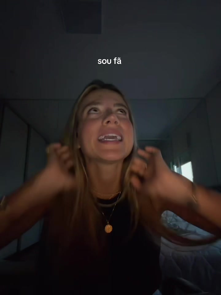 @analucasillo_