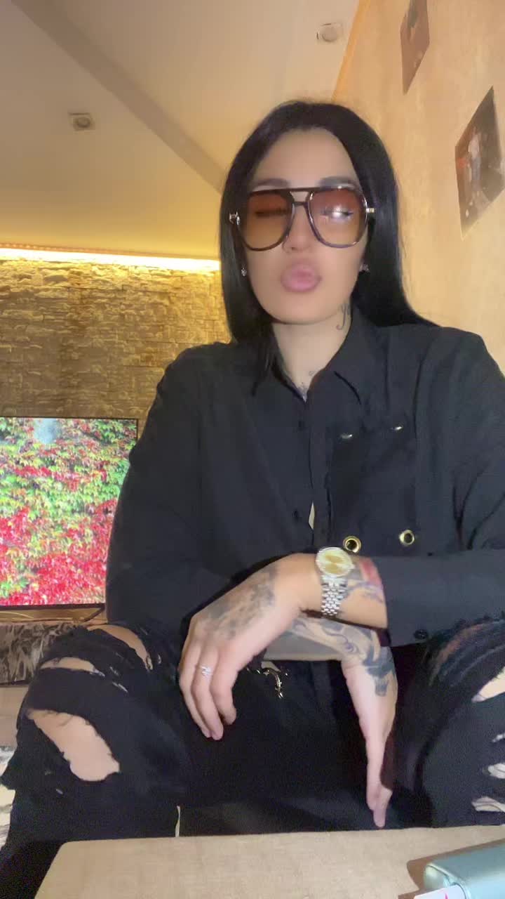 @⚜️𝓥𝓪𝓵𝓮𝓷𝓽𝓲𝓷𝓪🖤
