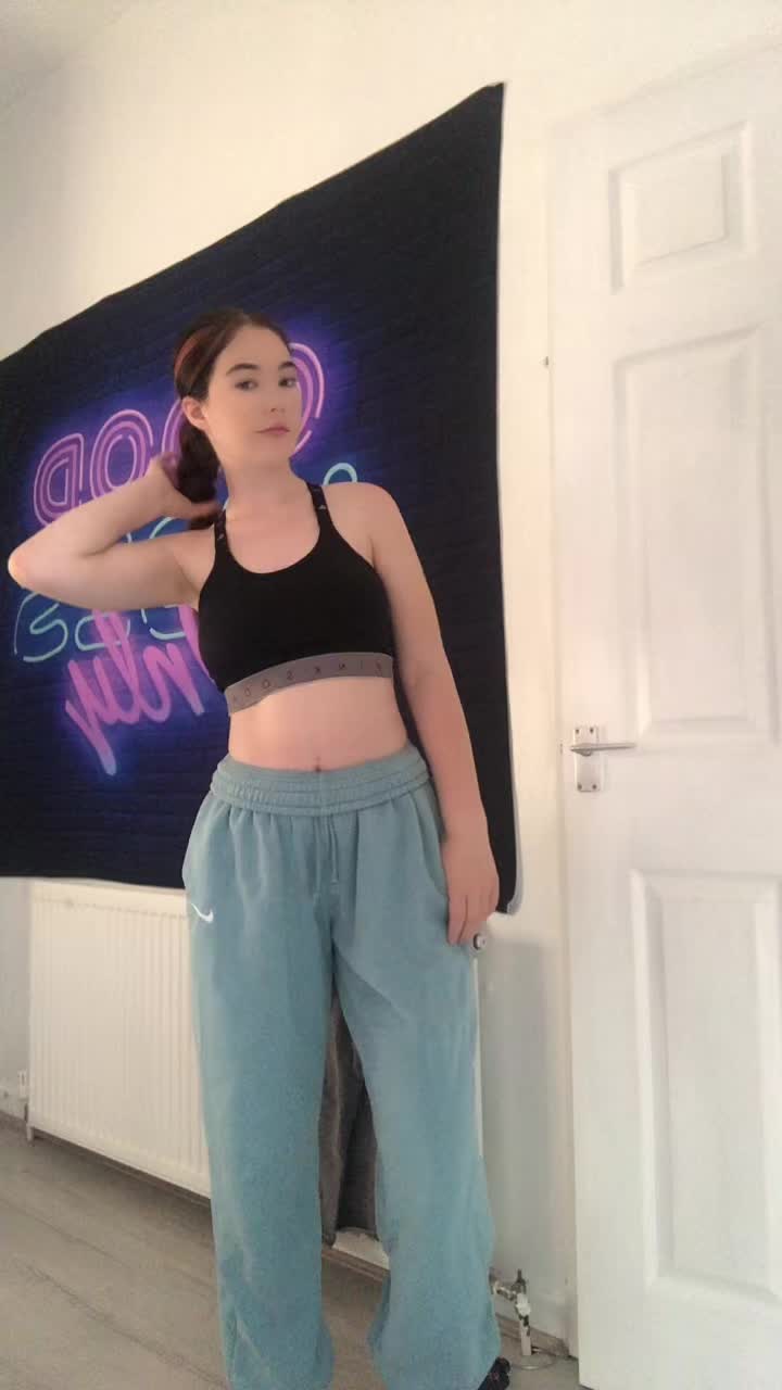 @𝓛𝓮𝔁𝓲 🫶🏽