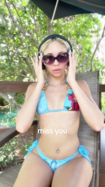 @baseddcourtney