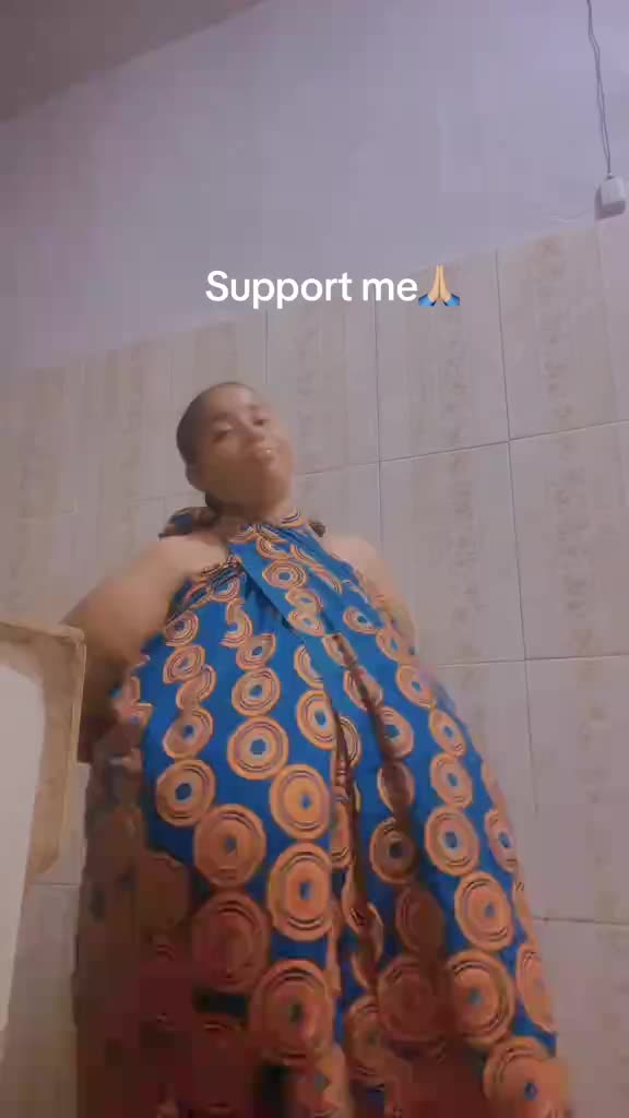 @curvy lady