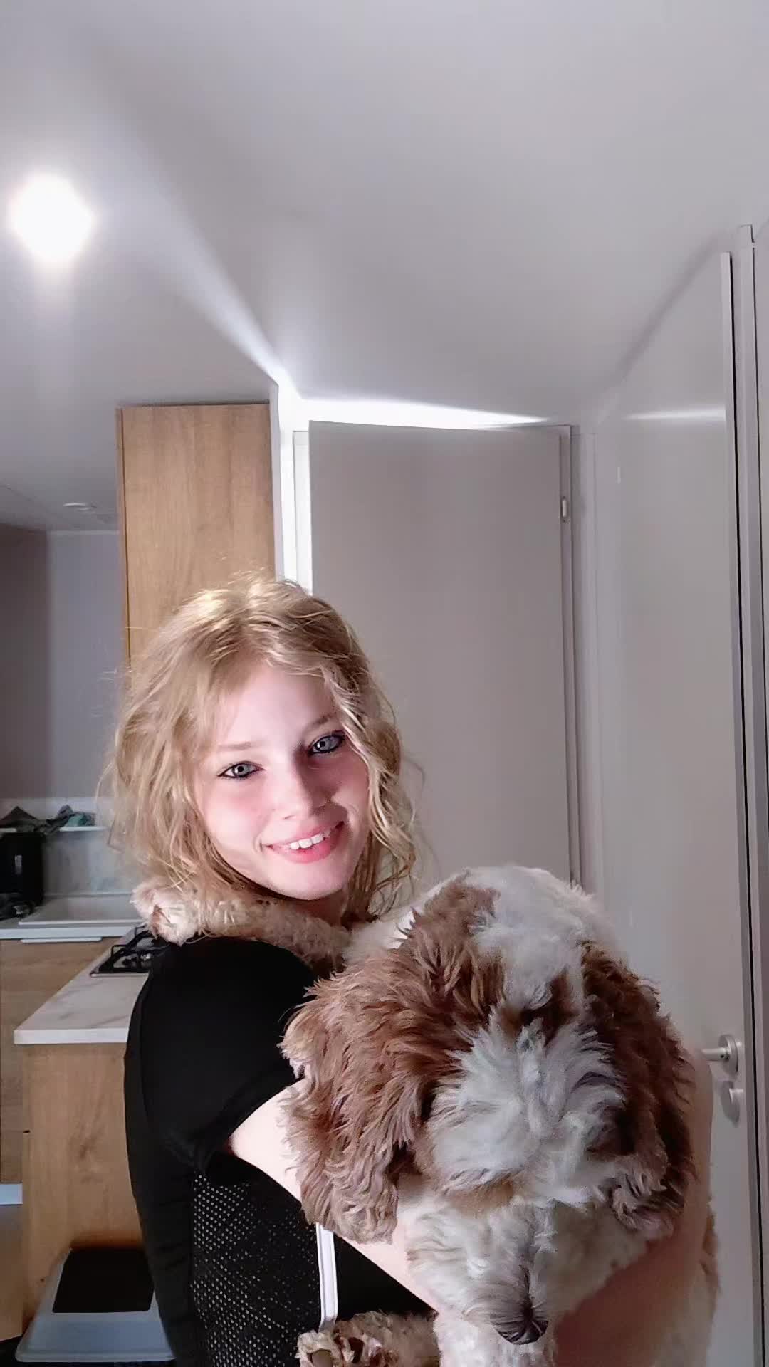 @😝