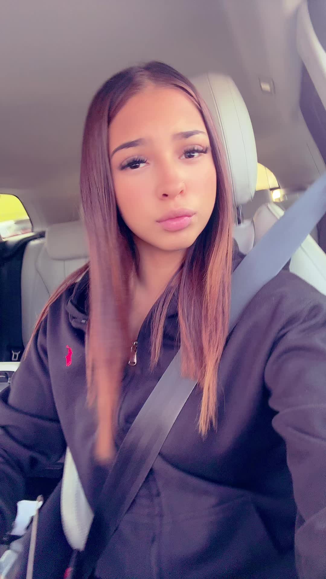 @𝐑𝐀𝐍𝐈𝐌💋