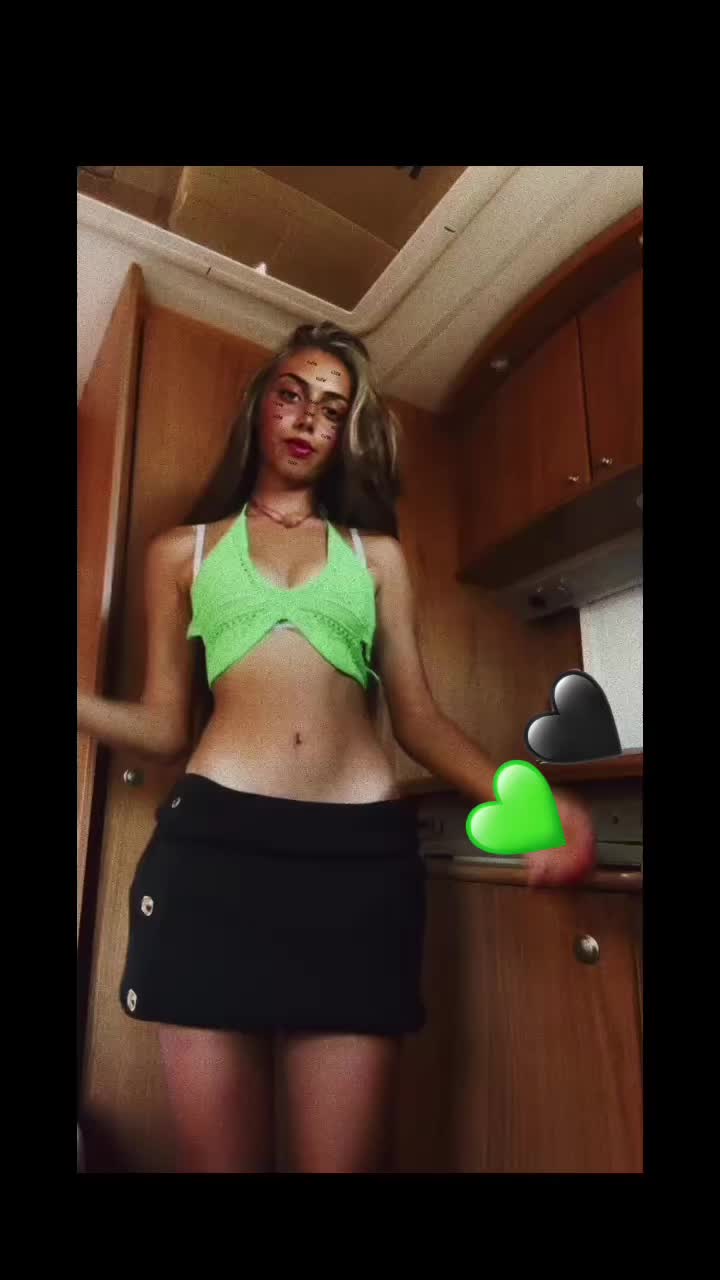 @Victoria_😽