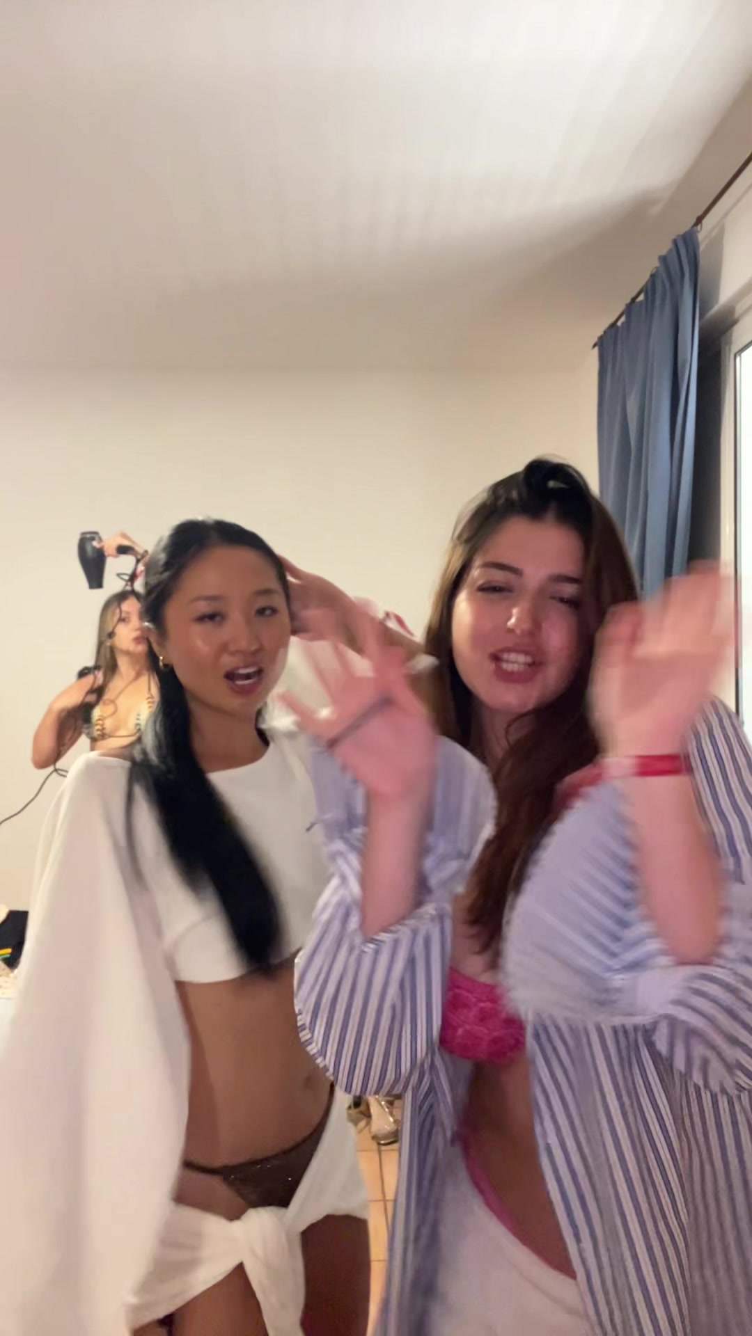 @8andate