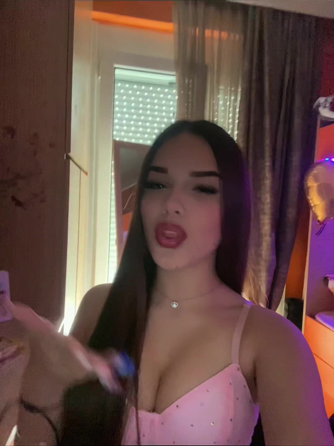 @_.elen1tsaa